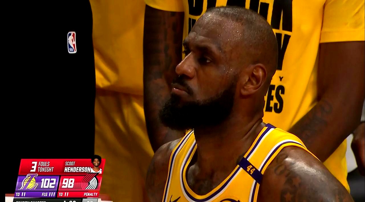 爱游戏入口-包含开拓者客场挑战开拓者，备受关注的词条