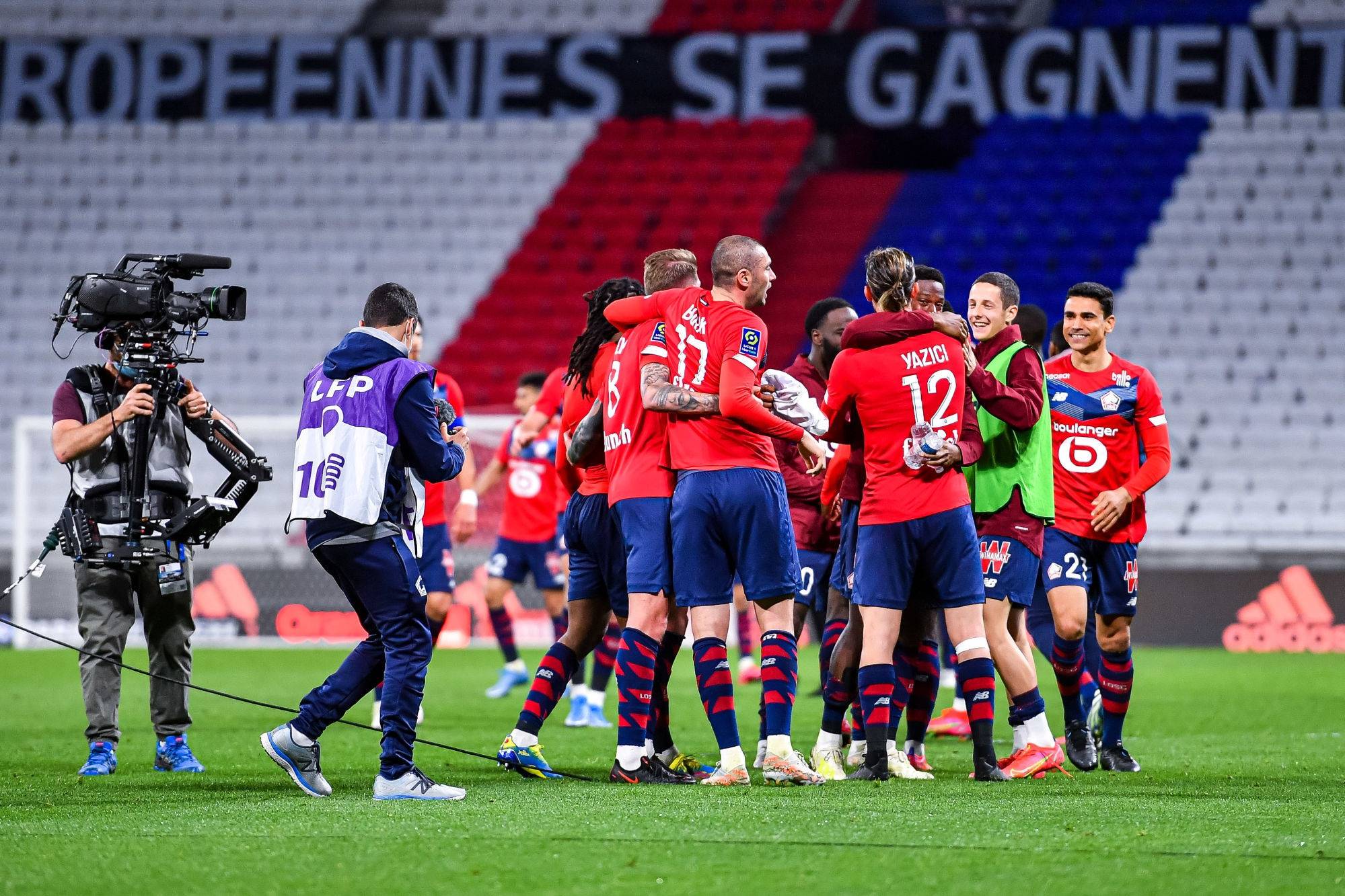 里尔球队备战未来对阵强敌的比赛