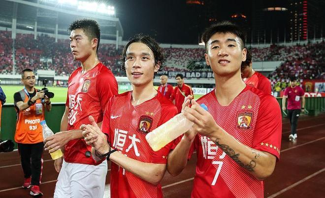 爱游戏竞技-恒大前锋破门建功，助球队拿下重要胜利的简单介绍