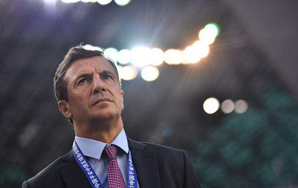 爱游戏网页版入口-包含江苏苏宁从低谷中崛起，目标再次出现的词条