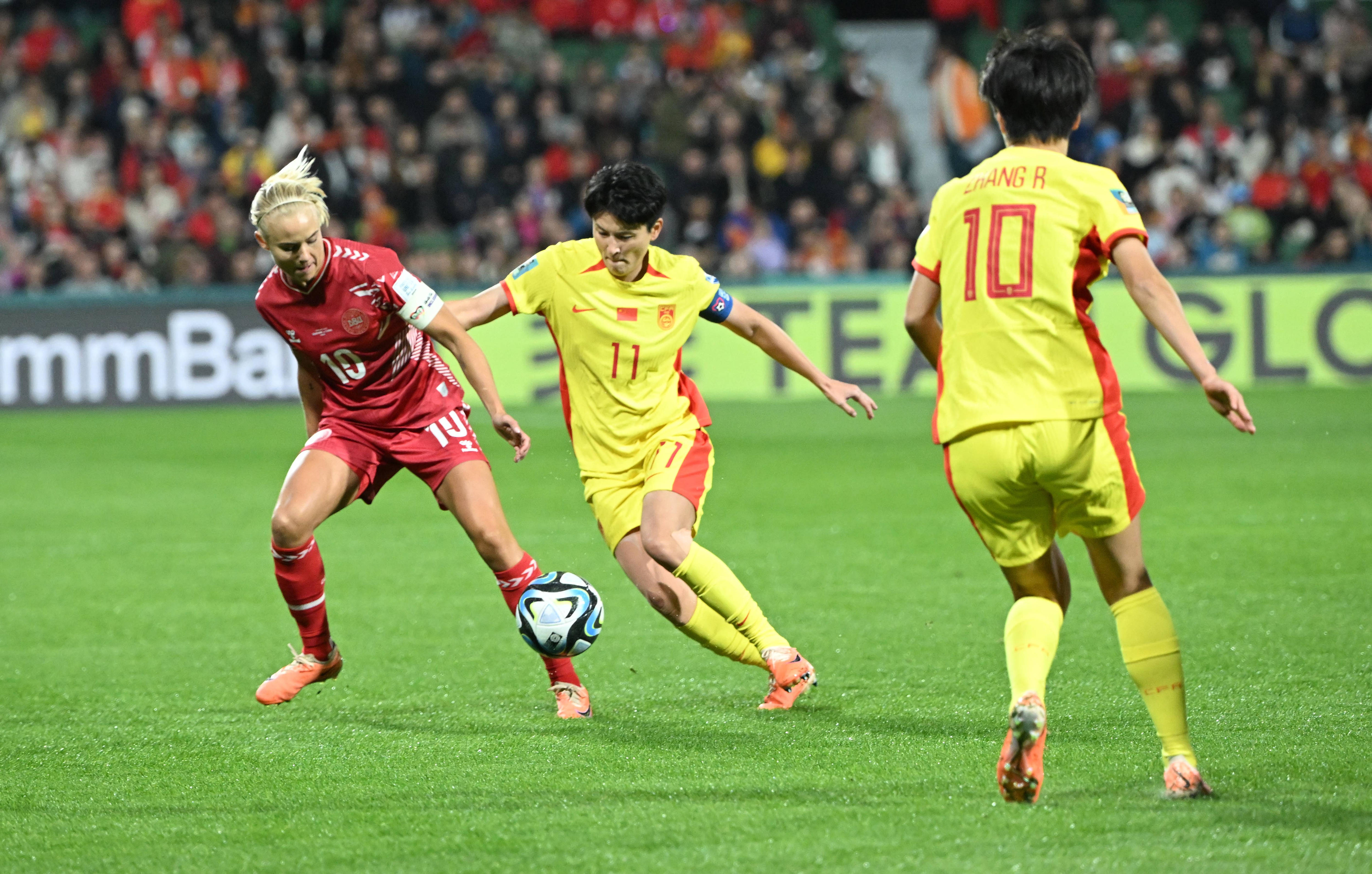 实力雄厚！女足队员技术得到肯定的简单介绍