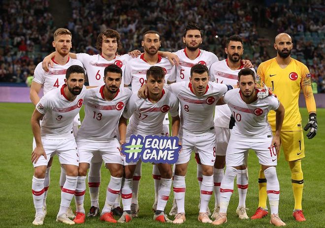 俄罗斯战胜土耳其，实现欧预赛胜利