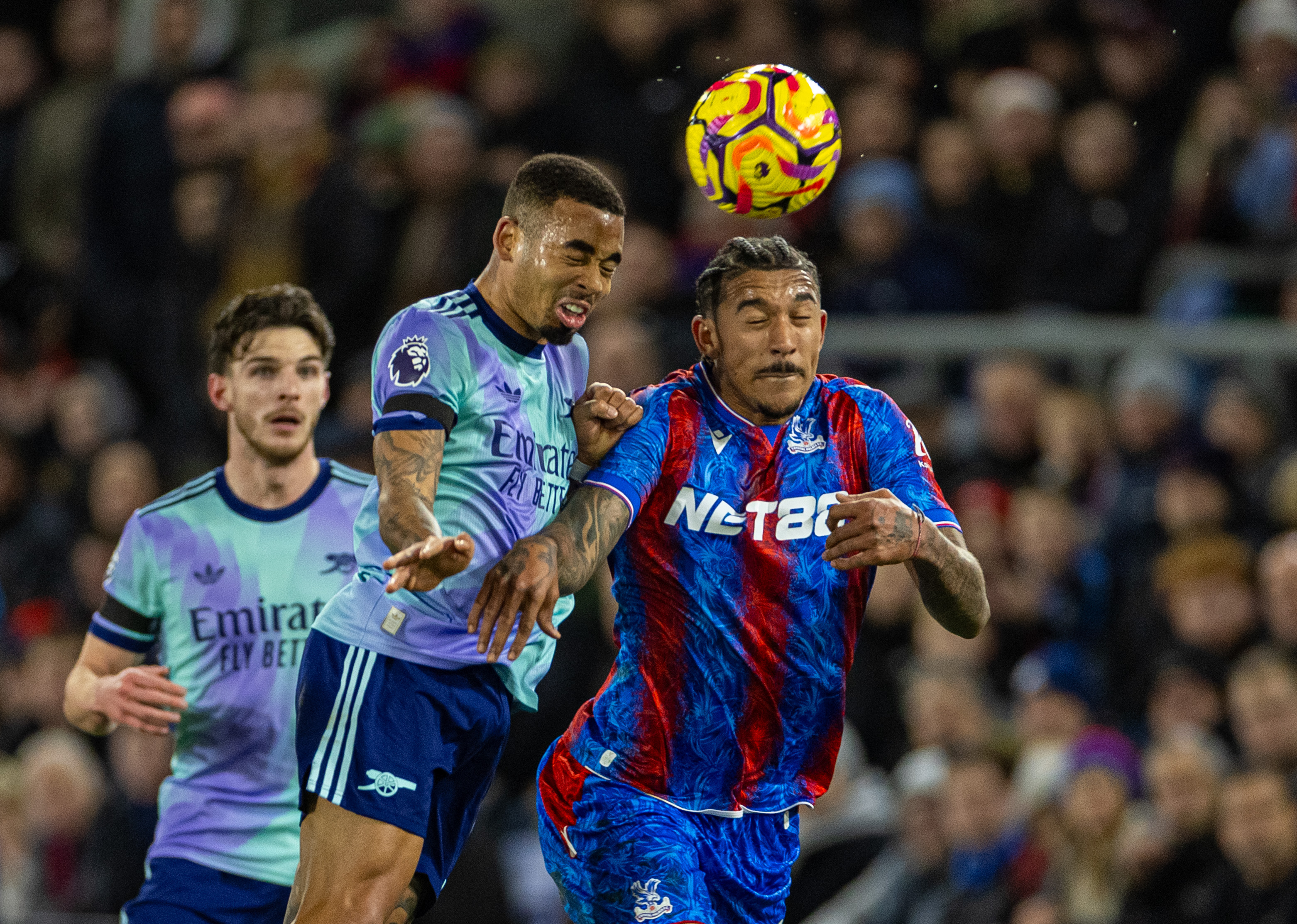 包含阿森纳再次告捷，客场反败为胜的词条